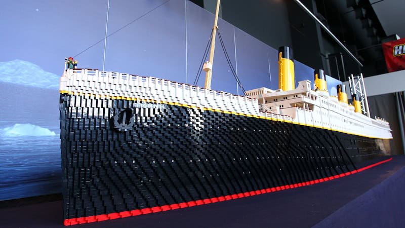 LEGO model of the Titanic in the Traveling Bricks exhibition. Used with "1 Million LEGO Bricks"